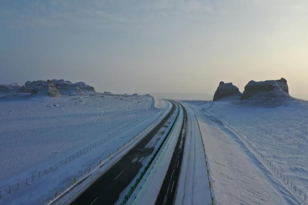 乌阿高速公路图片