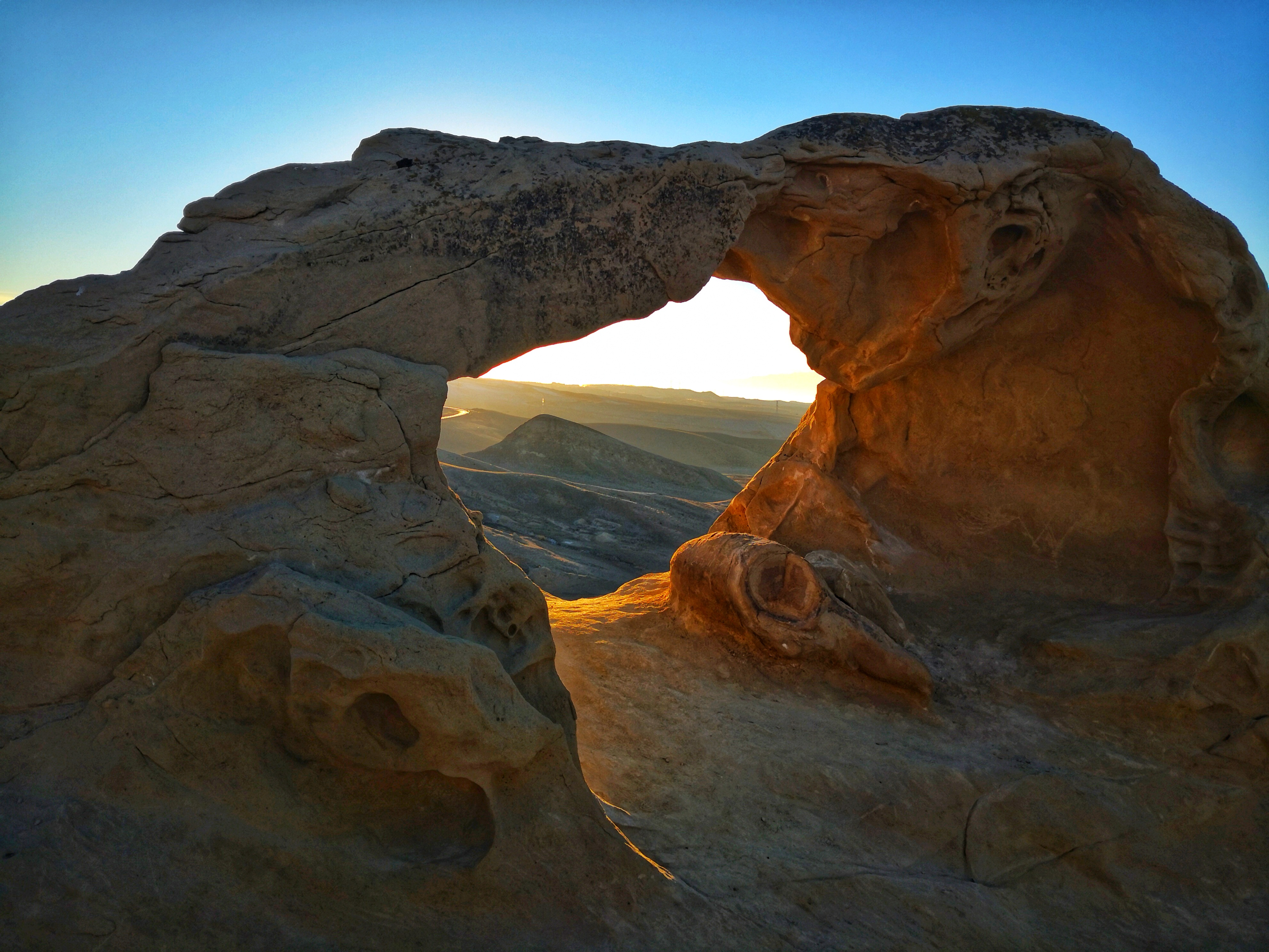 鬼斧神工!伊犁河谷雅丹地貌风光美轮美奂