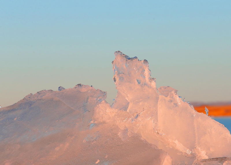 新疆托里看沙孜湖的梦幻冰色