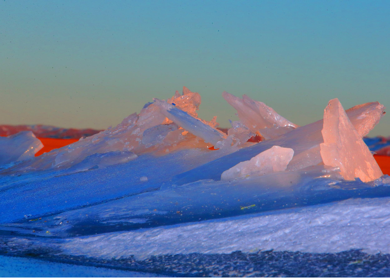 新疆托里看沙孜湖的梦幻冰色