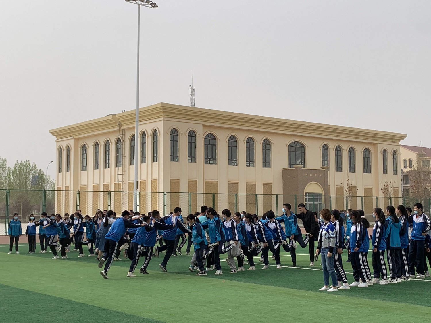 一师九团第二中学释压前行笑赢中考