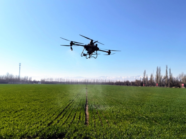 四师六十七团:无人机植保助力农业丰产增收