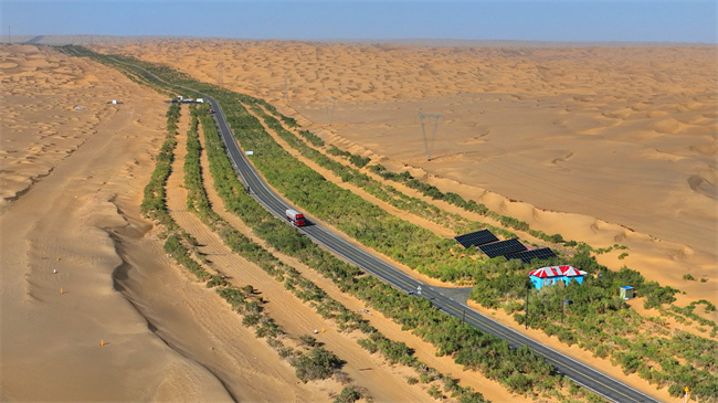 和田沙漠公路介绍图片